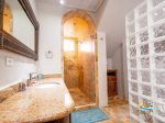 Serenity by the Sea San Felipe beachfront vacation rental - full bathroom